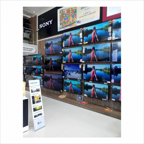 Dynamic Distributors SHowroom